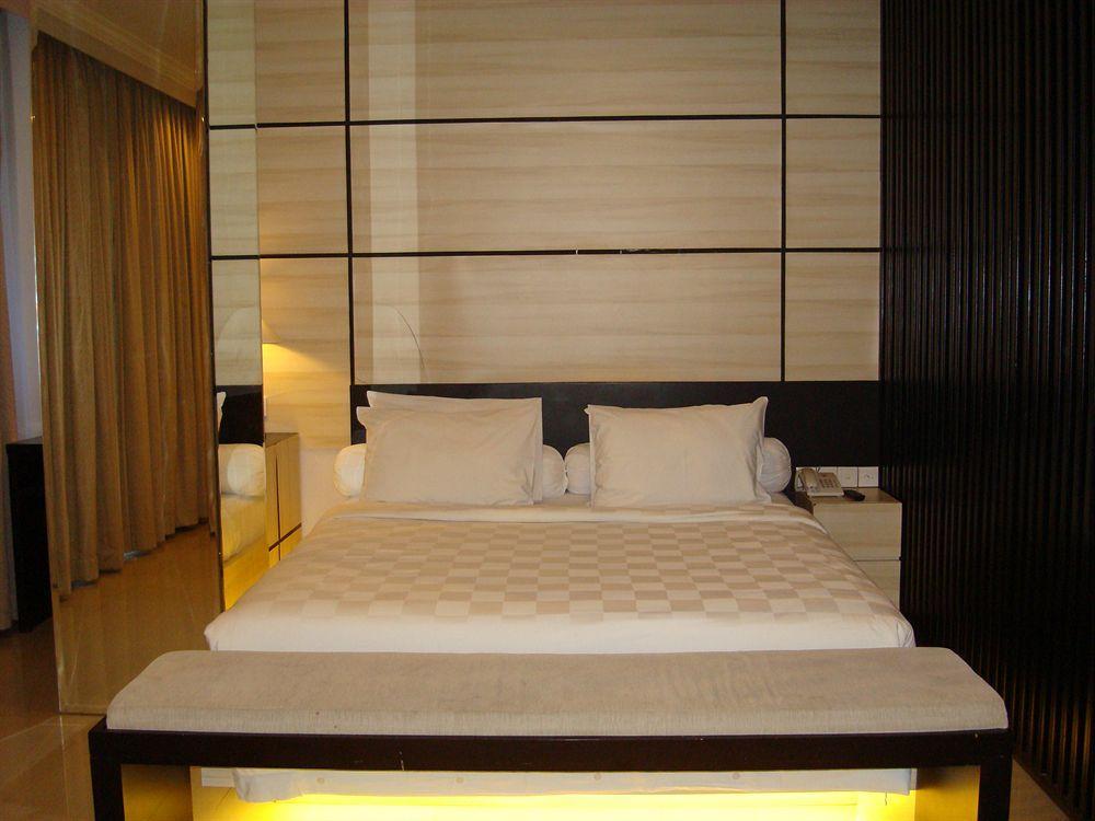 Ap Suite Apartment Kuta Lombok Buitenkant foto
