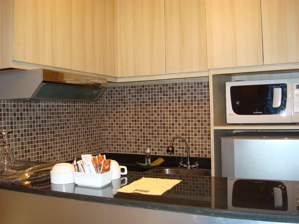 Ap Suite Apartment Kuta Lombok Buitenkant foto