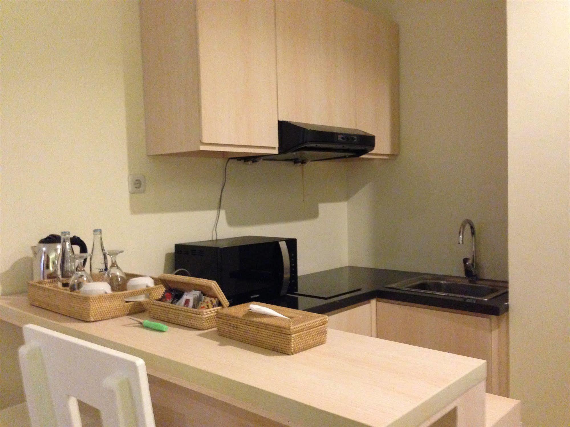 Ap Suite Apartment Kuta Lombok Buitenkant foto