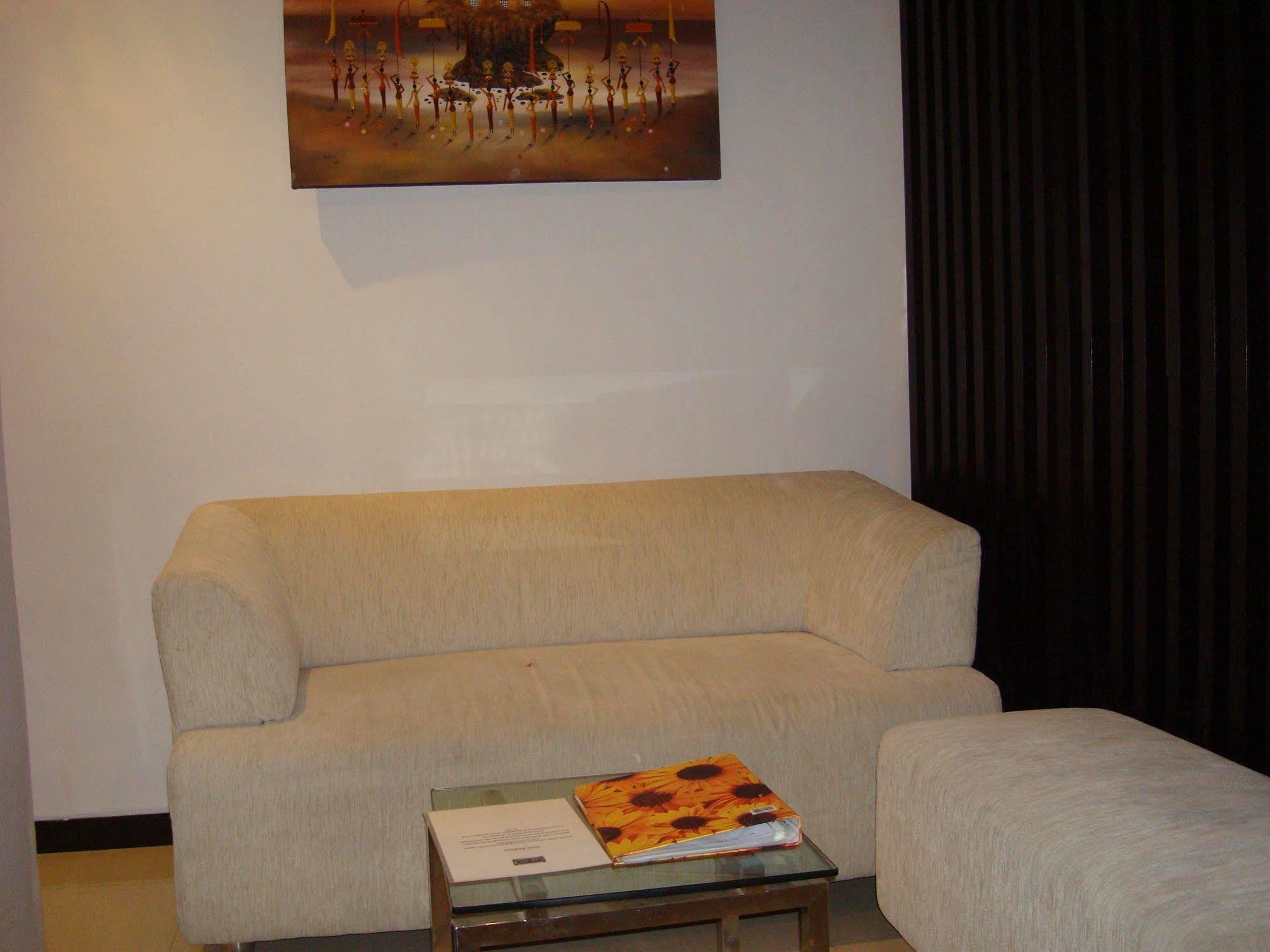 Ap Suite Apartment Kuta Lombok Buitenkant foto